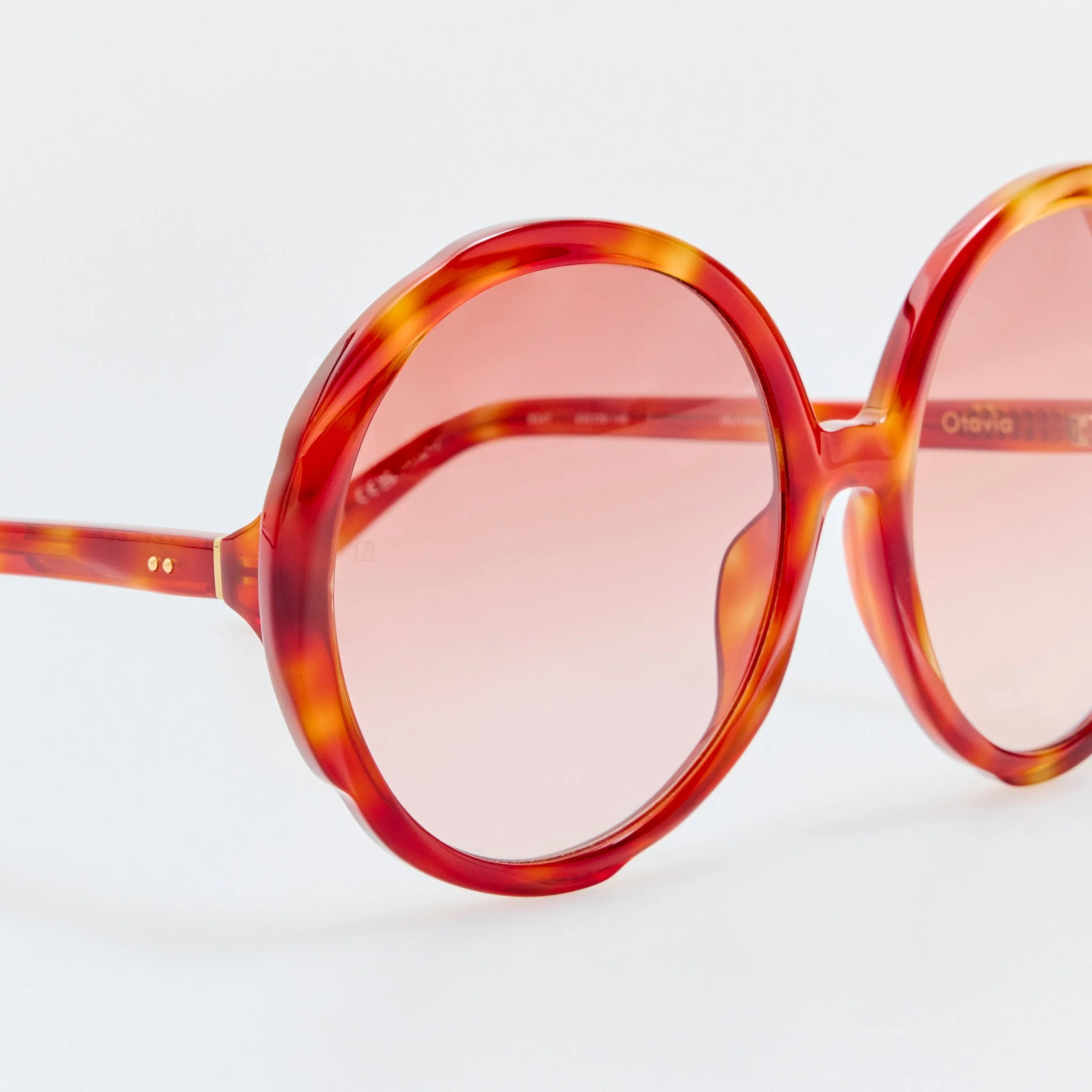 Otavia Sunglasses in Amber Tortoiseshell - Image 4