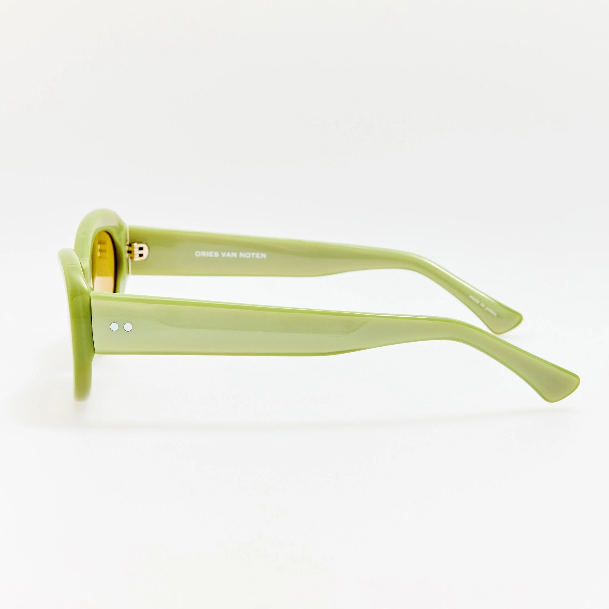 Oval Sunglasses in Green - Image 4