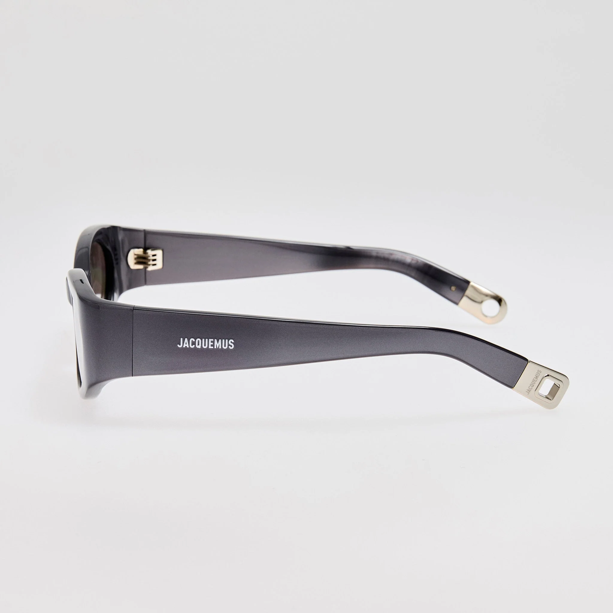 Ovalo Sunglasses in Metallic Gunmetal - Image 4