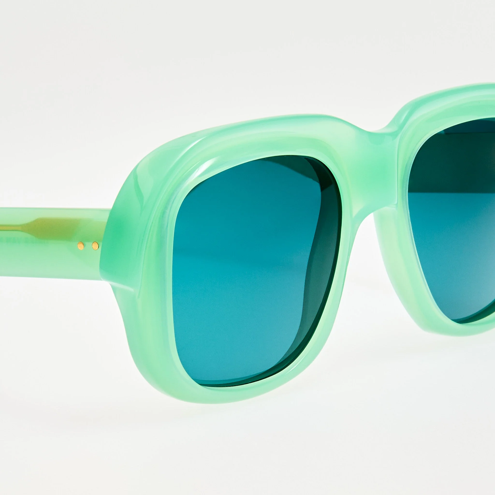 Oversize Sunglasses in Light Green - Image 4