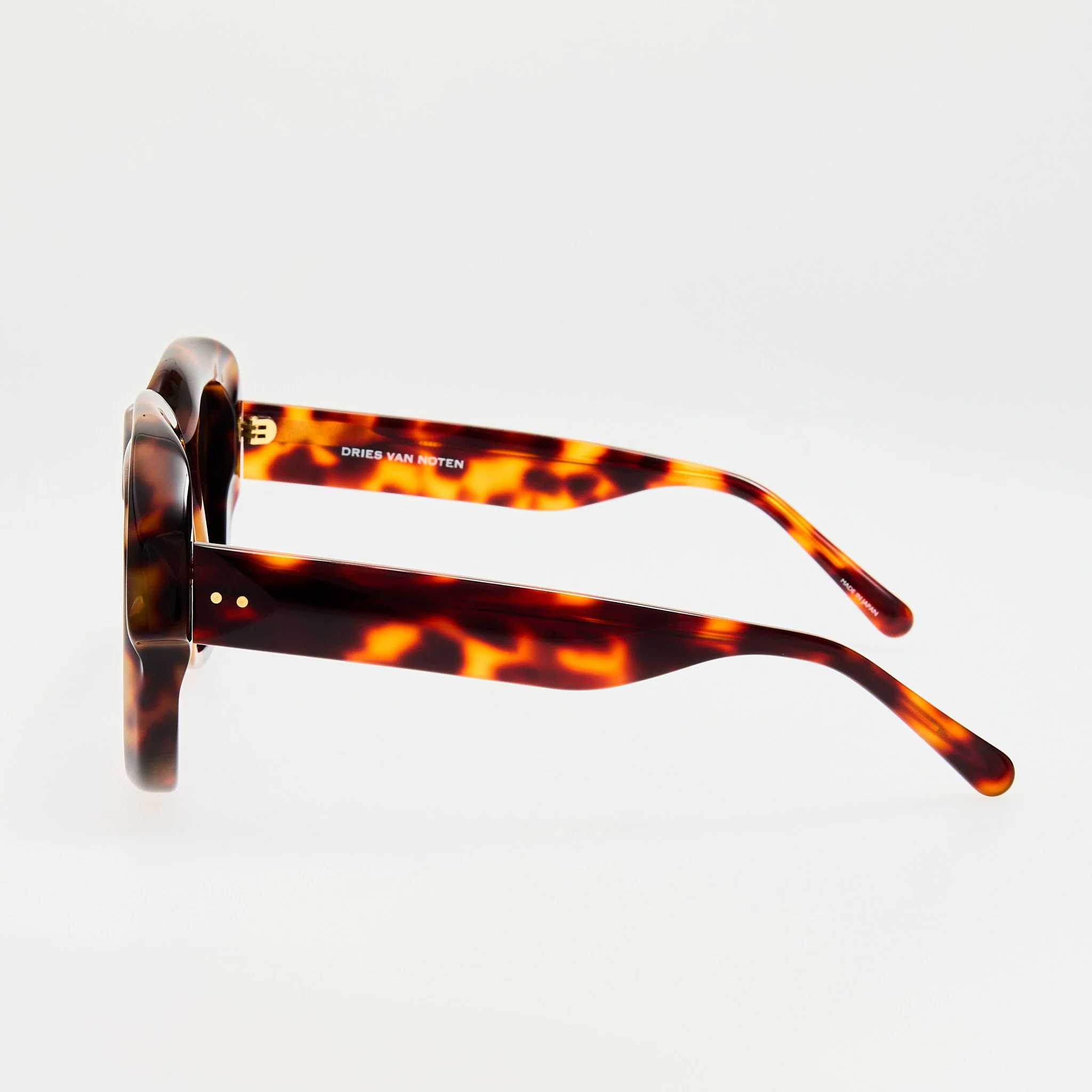 Oversize Sunglasses in Tortoiseshell - Image 3