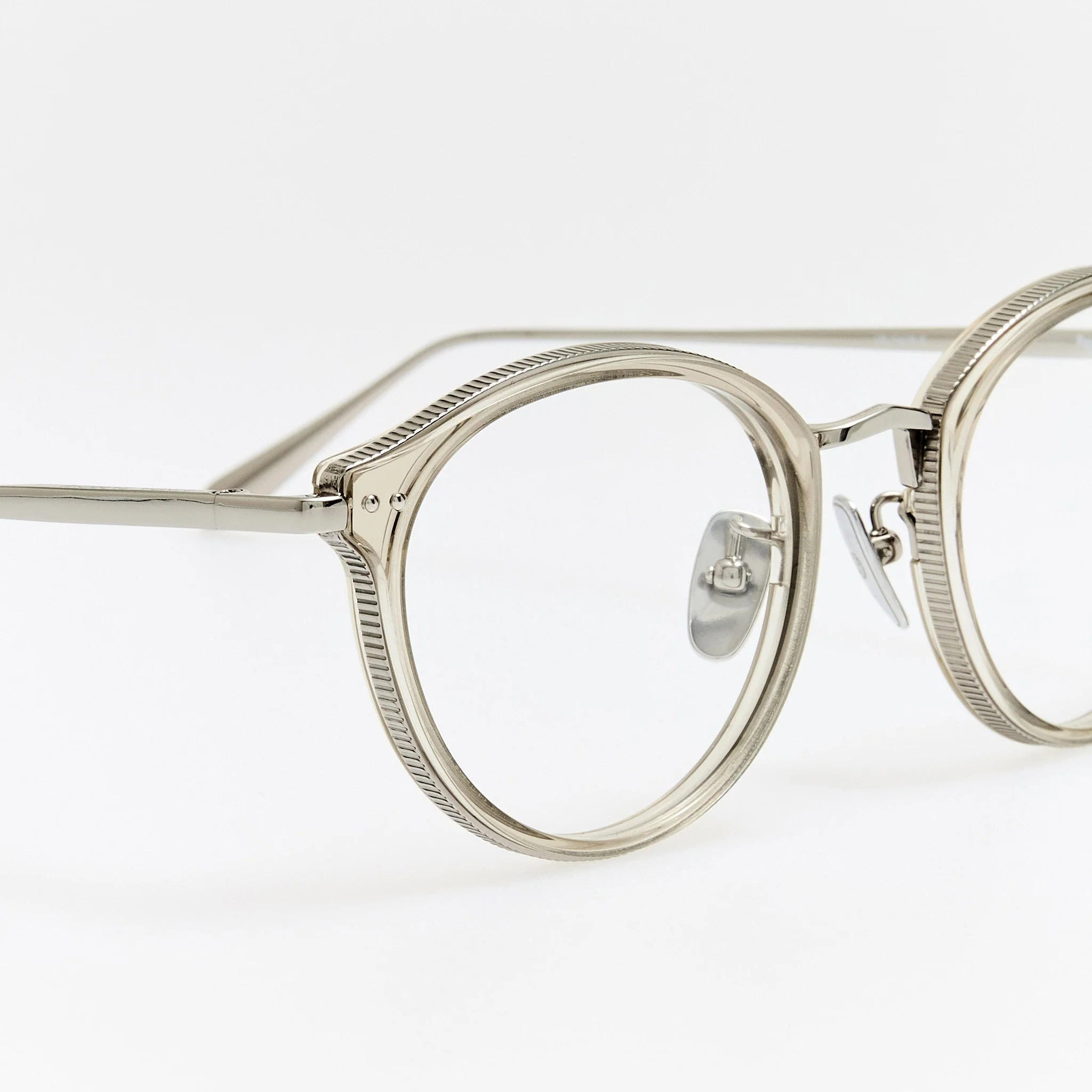 Page Optical in Truffle - Image 6