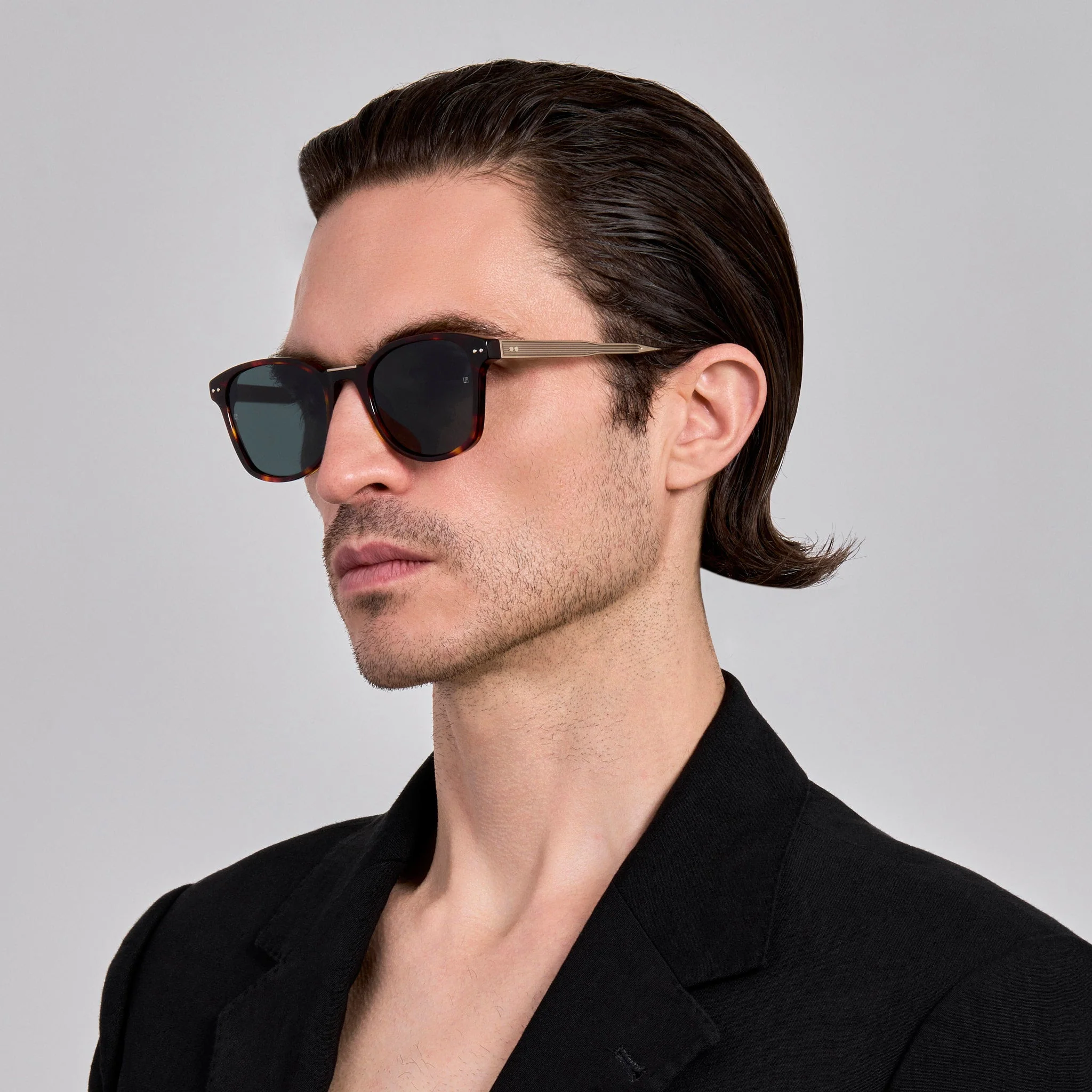 Paulson Sunglasses in Dark Tortoiseshell - Image 3