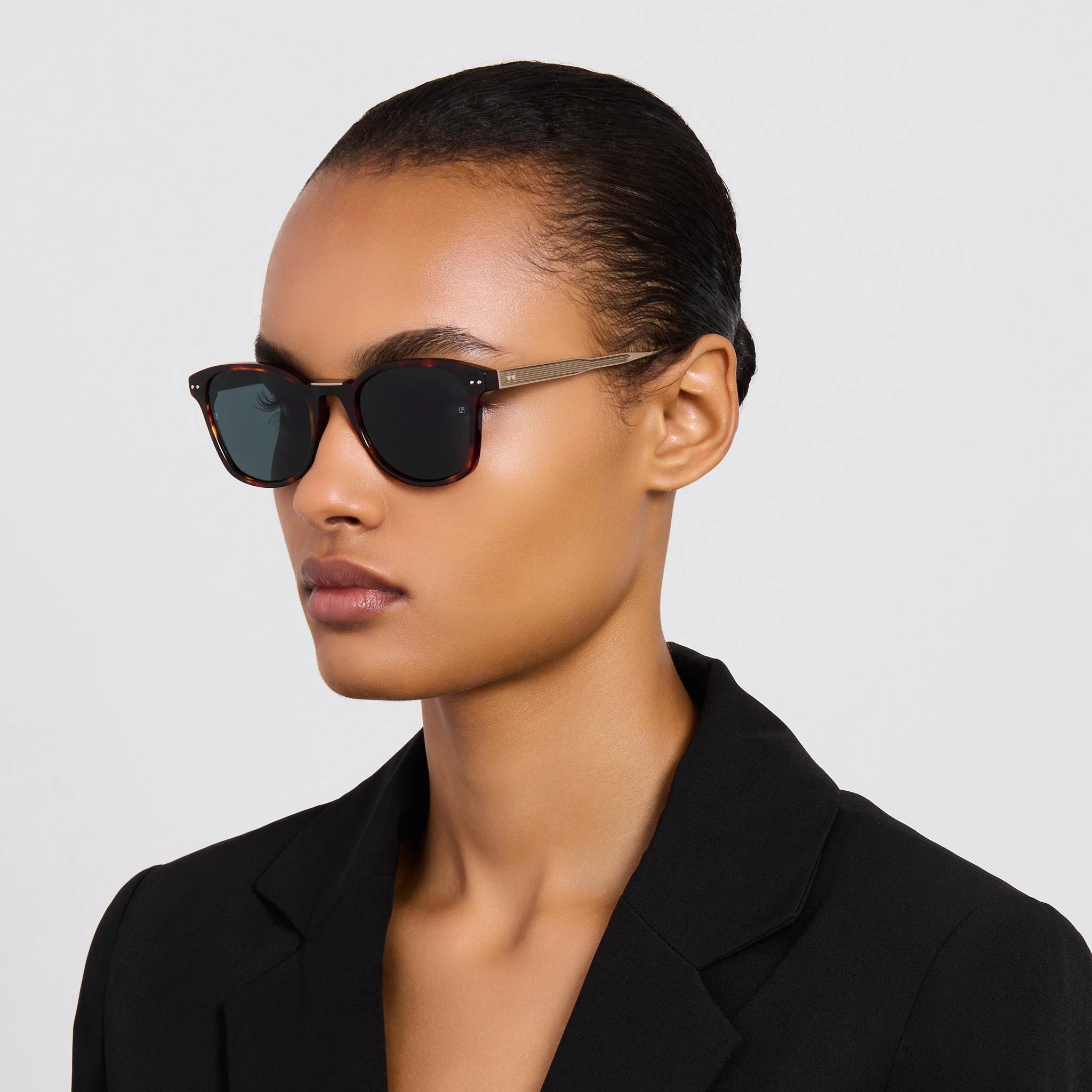Paulson Sunglasses in Dark Tortoiseshell - Image 4
