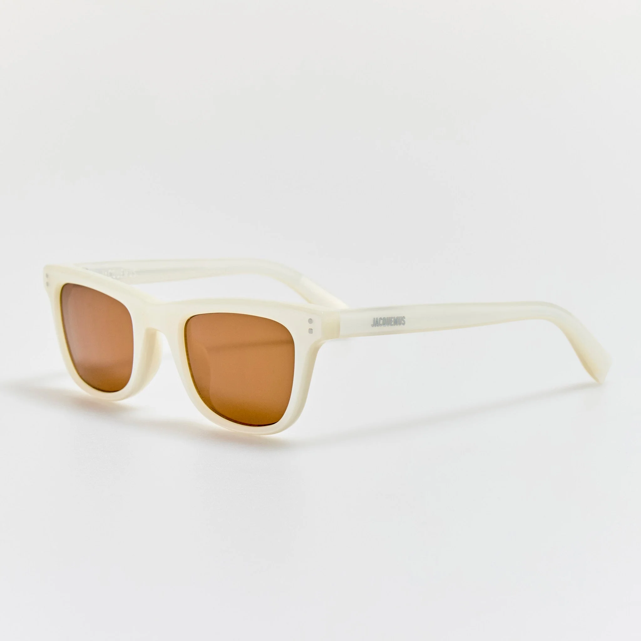 Pilotis Sunglasses in Metallic White - Image 2