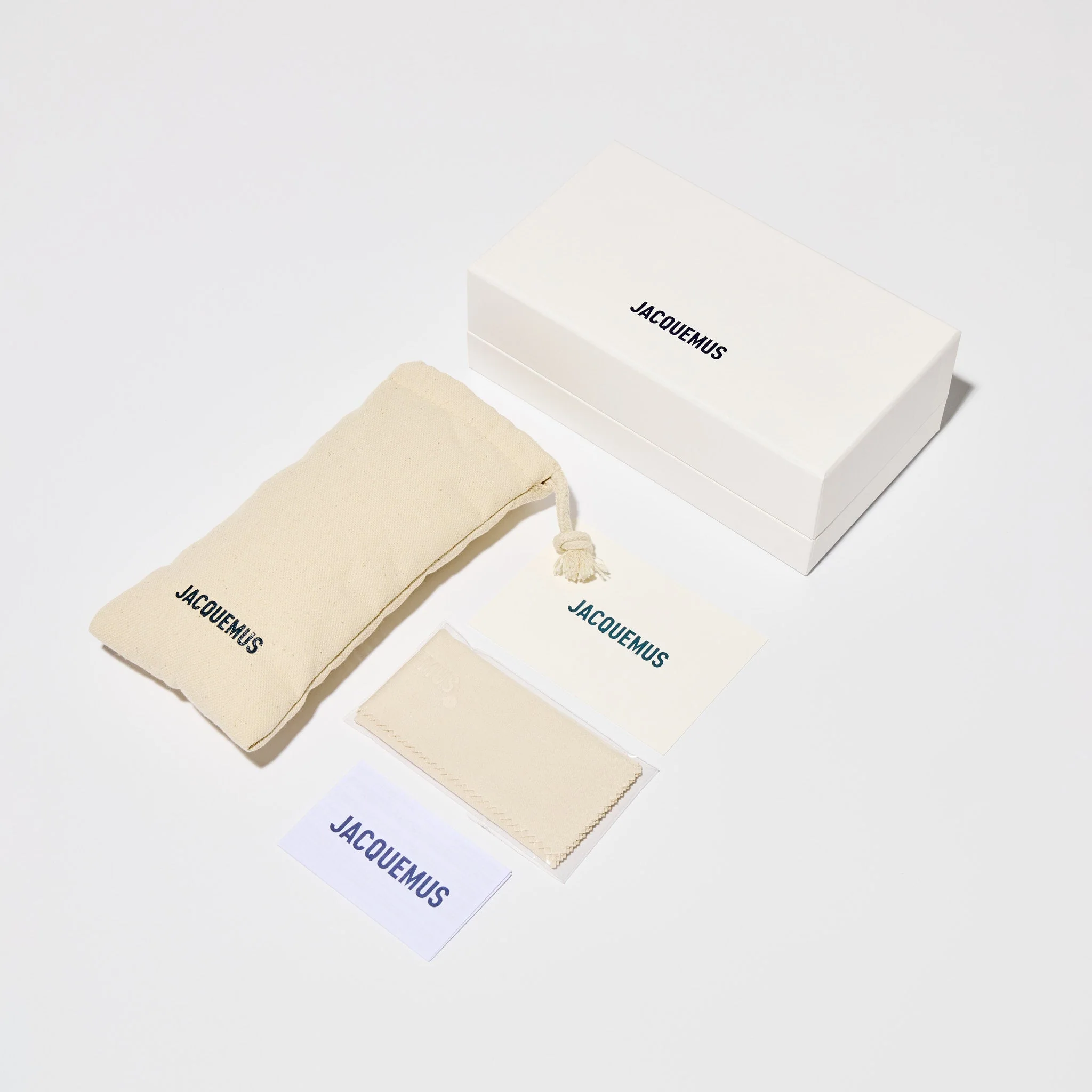 Pilotis Sunglasses in Metallic White - Image 5