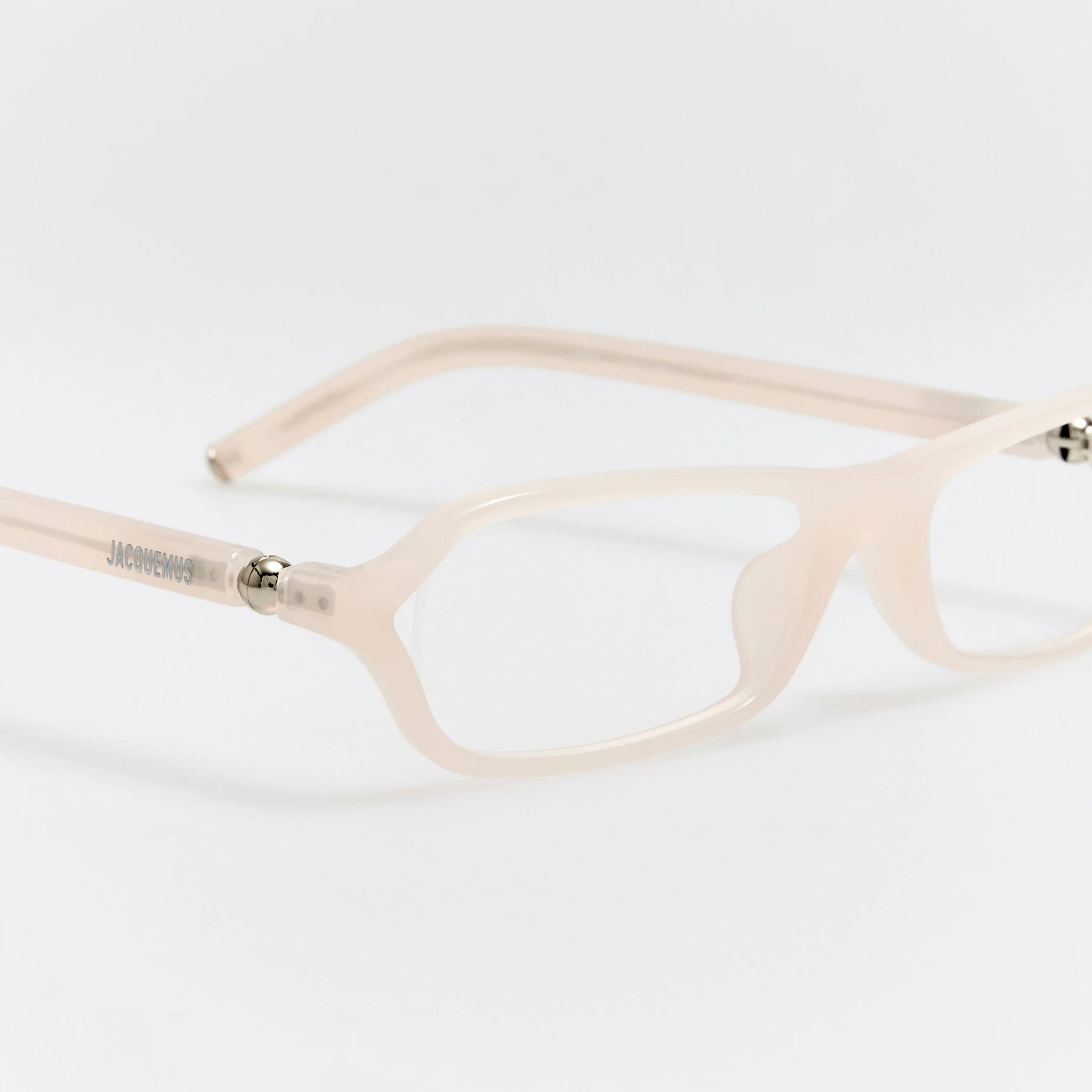 Pittore Optical in Pearl - Image 4