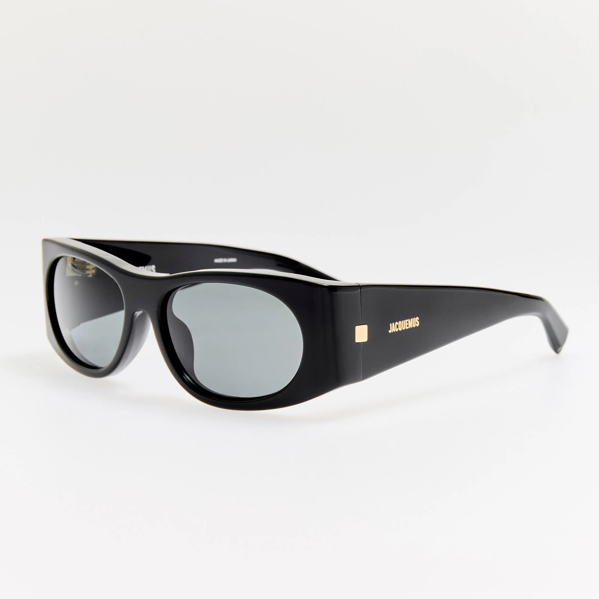 Plage Sunglasses in Black and Grey - Image 2
