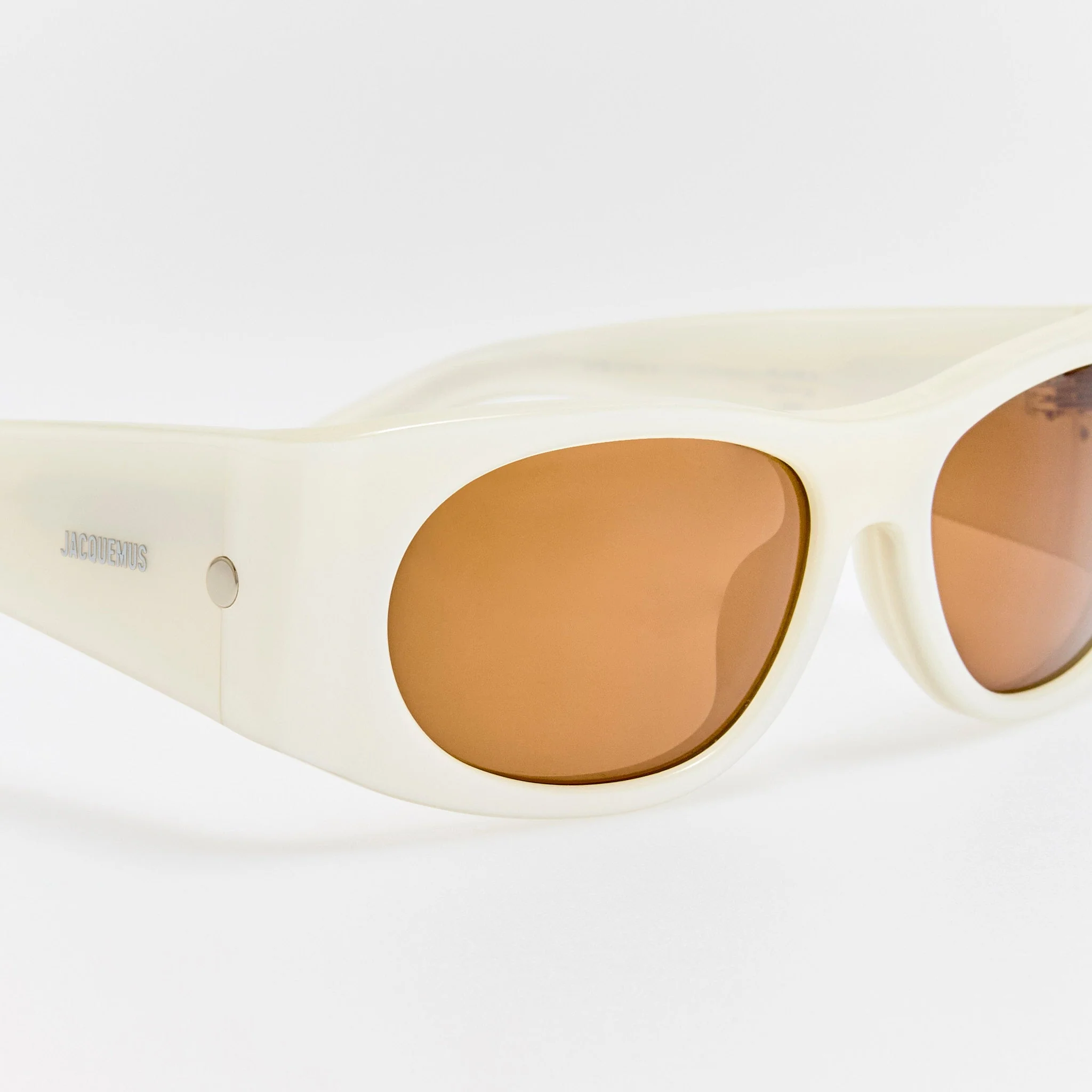 Plage Sunglasses in Metallic White - Image 4