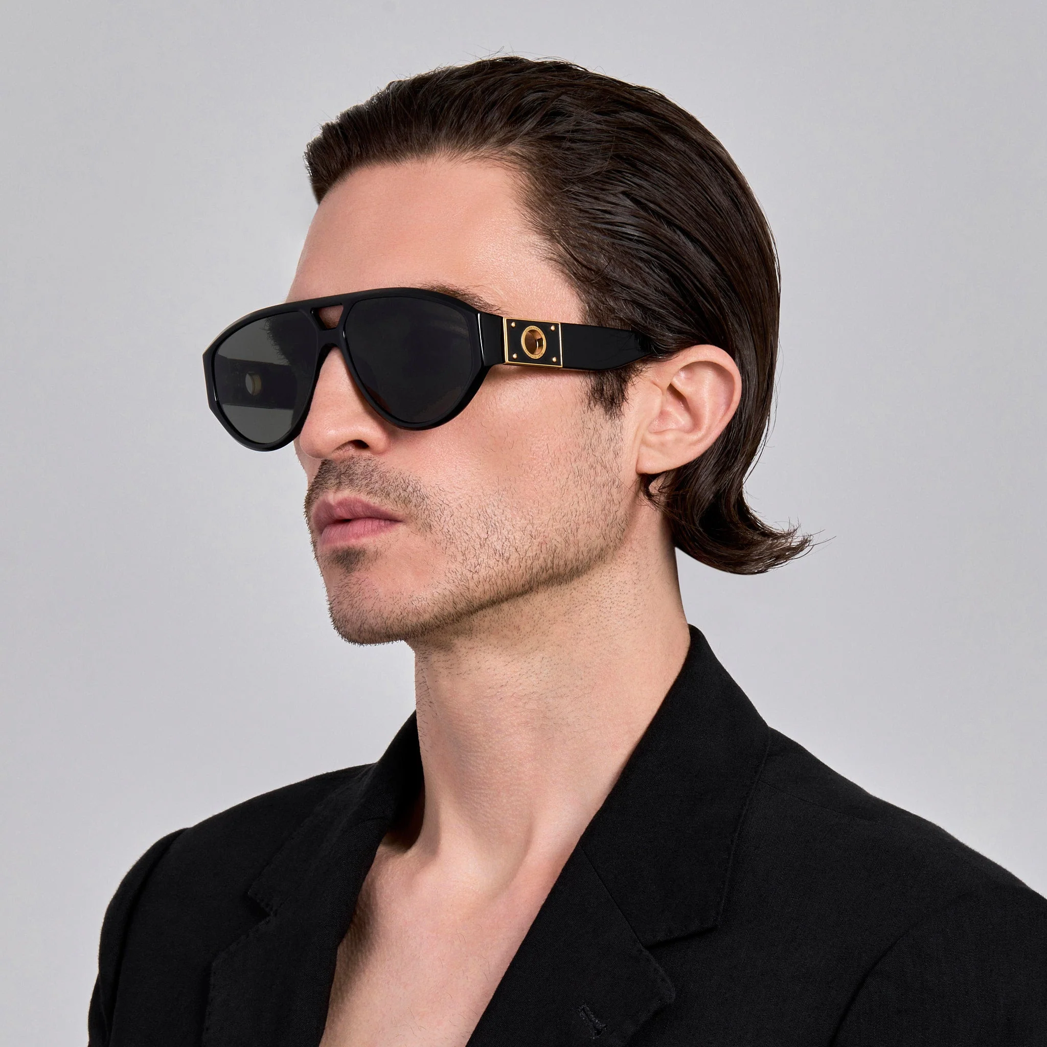Portia Sunglasses in Black - Image 3