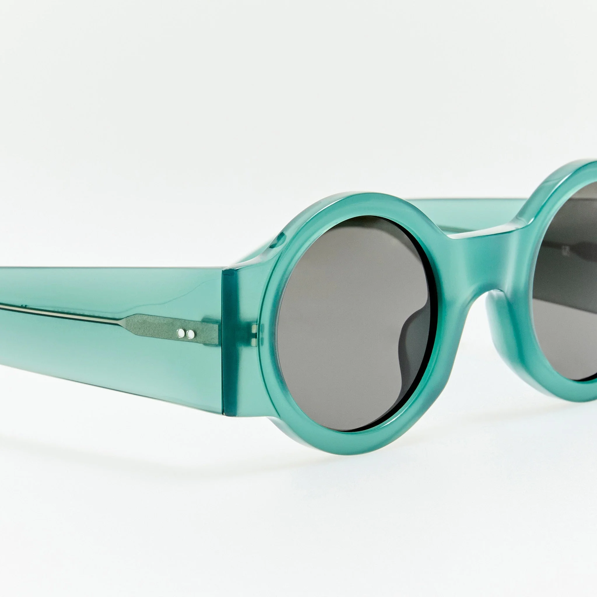 Roud Sunglasses in Teal - Image 4