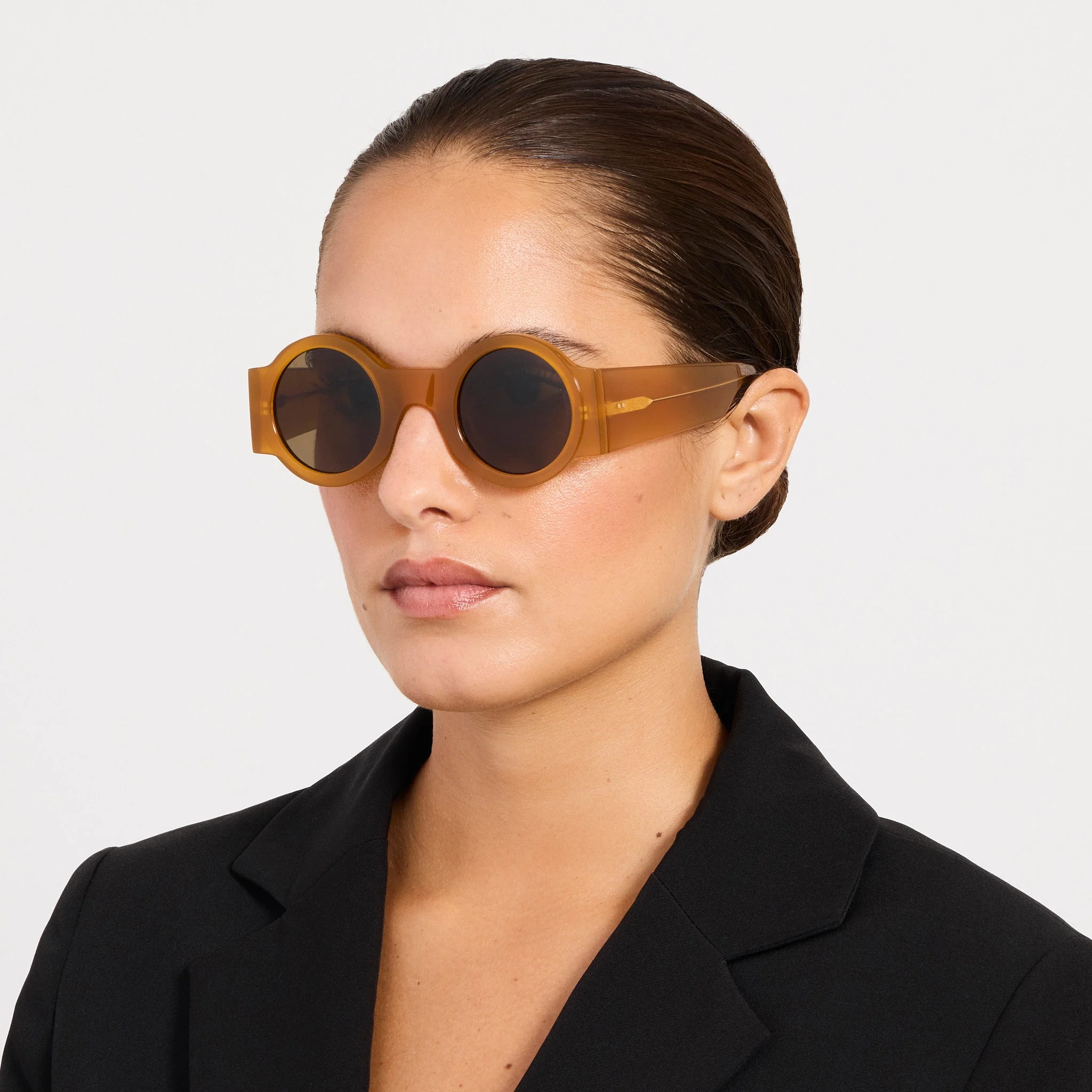 Round Sunglasses in Honey - Image 6