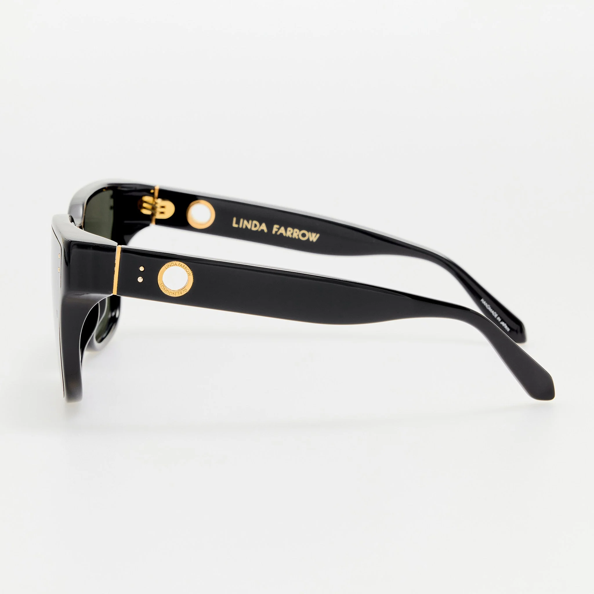 Rui Oversize Sunglasses in Black - Image 5
