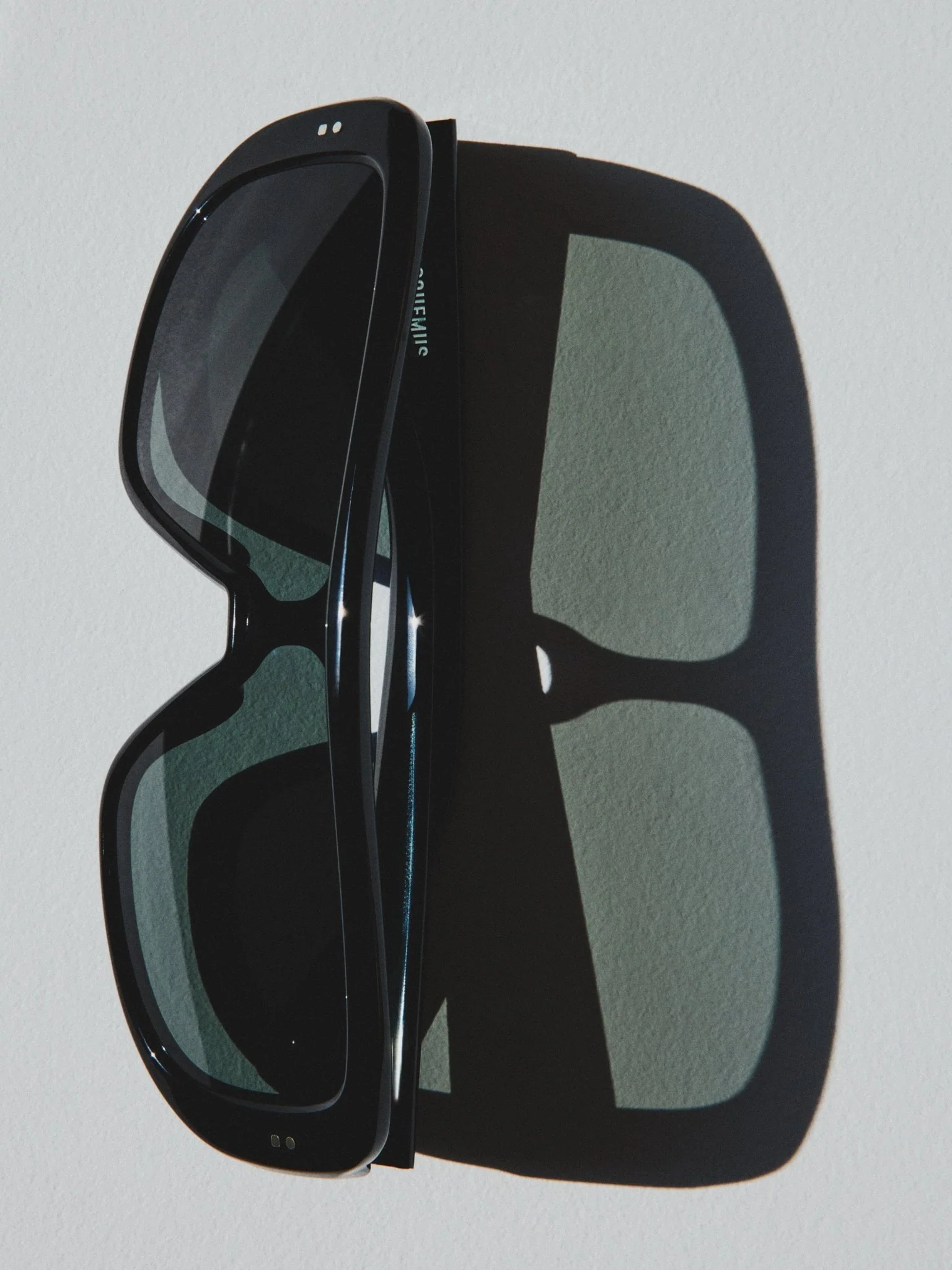 Masco Sunglasses in Black - Image 6