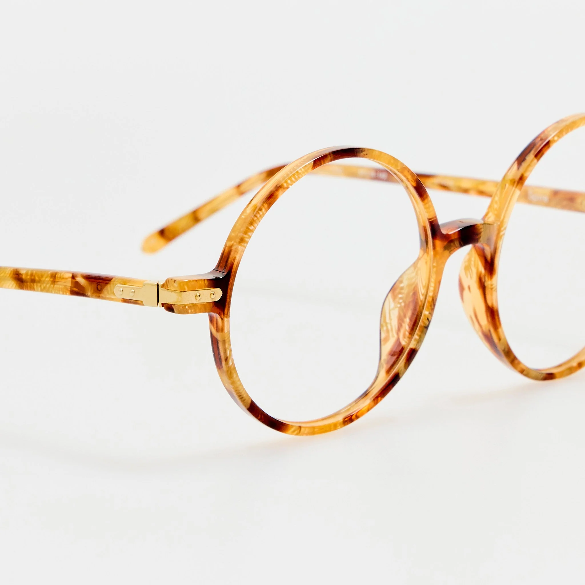 Spire Round Optical Frame in Tobacco Tortoiseshell - Image 4
