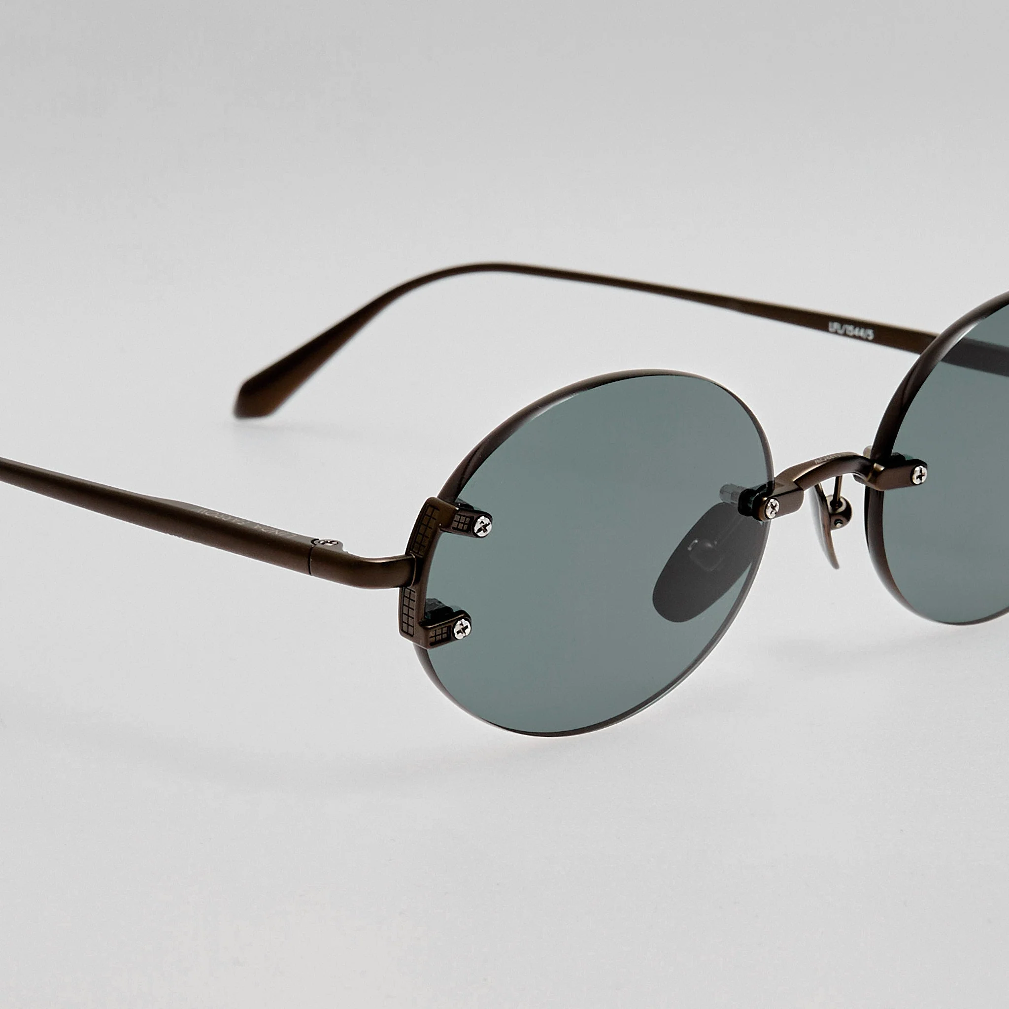 Stella Sunglasses in Matt Black Nickel - Image 4