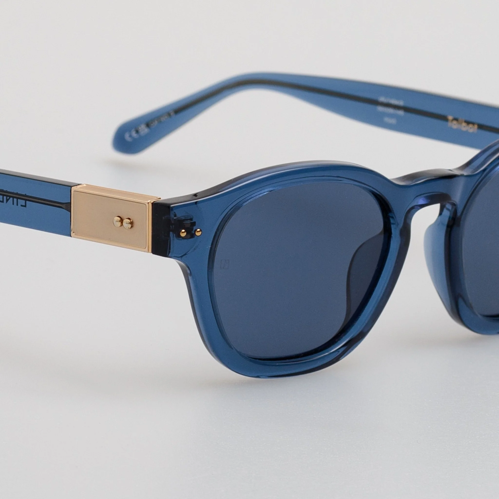 Talbot Sunglasses in Navy - Image 4