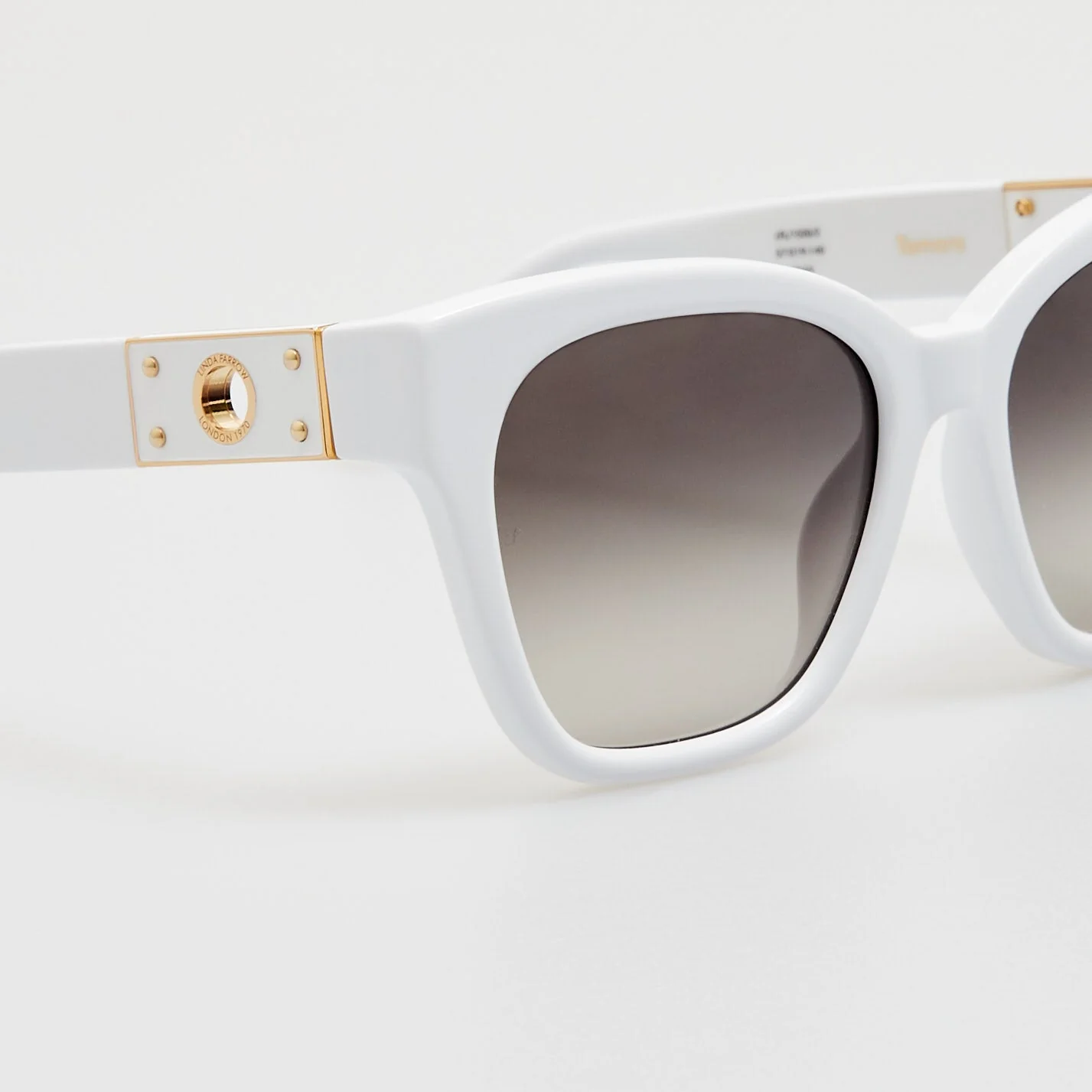 Tamara Cat Eye Sunglasses in White - Image 3