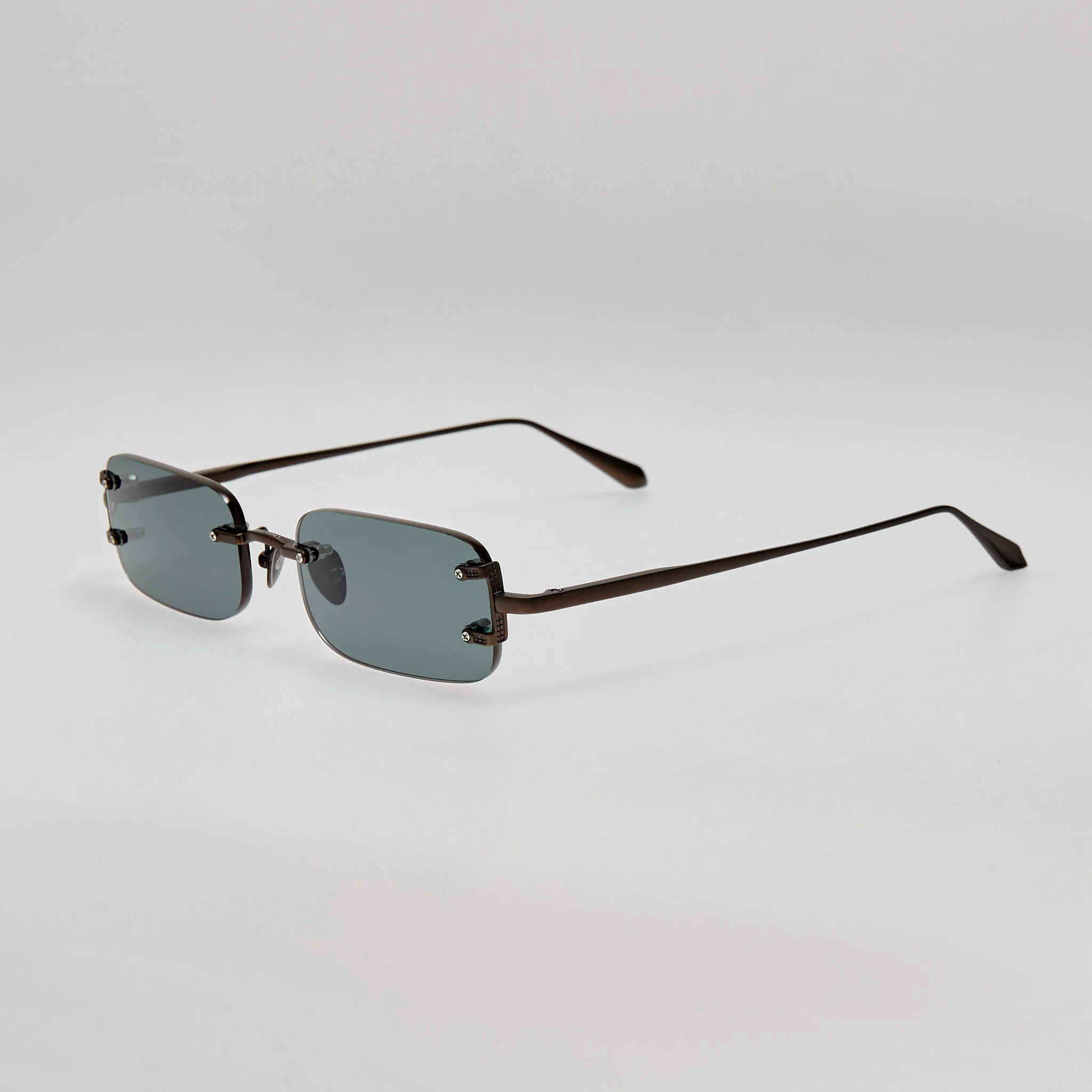 Taylor Sunglasses in Matt Black Nickel - Image 2