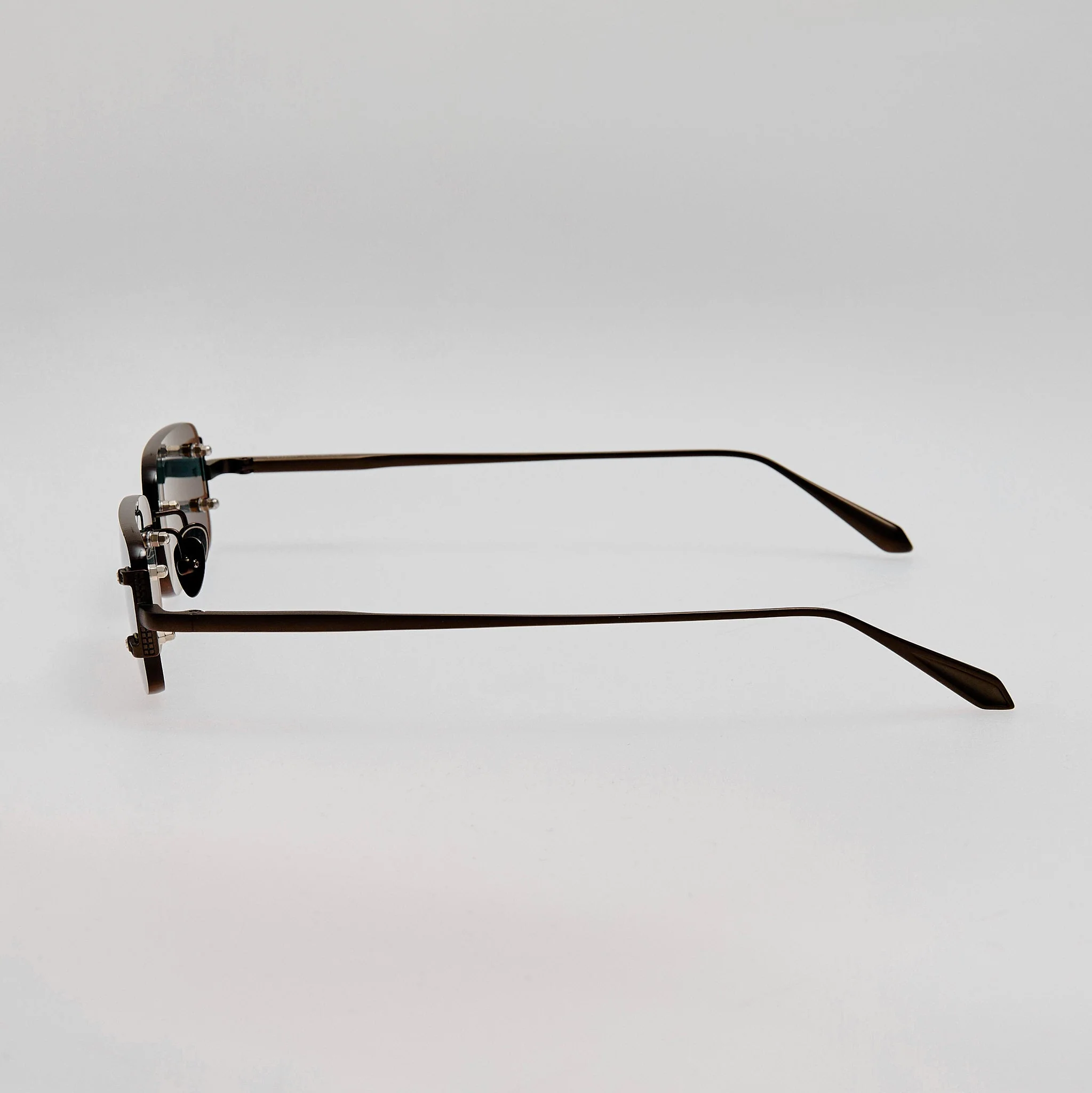 Taylor Sunglasses in Matt Black Nickel - Image 5