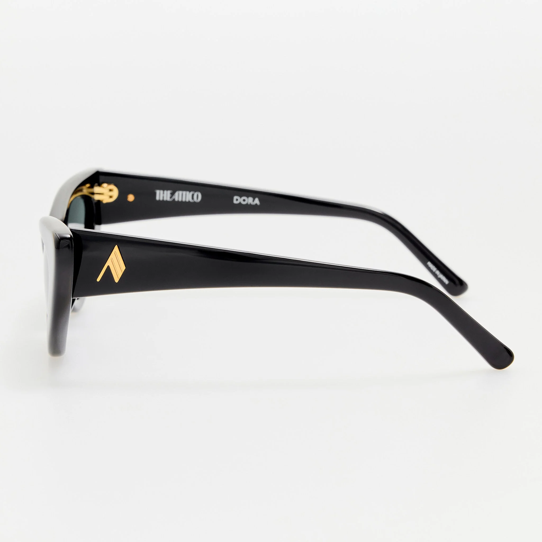 Dora Sunglasses in Black - Image 4