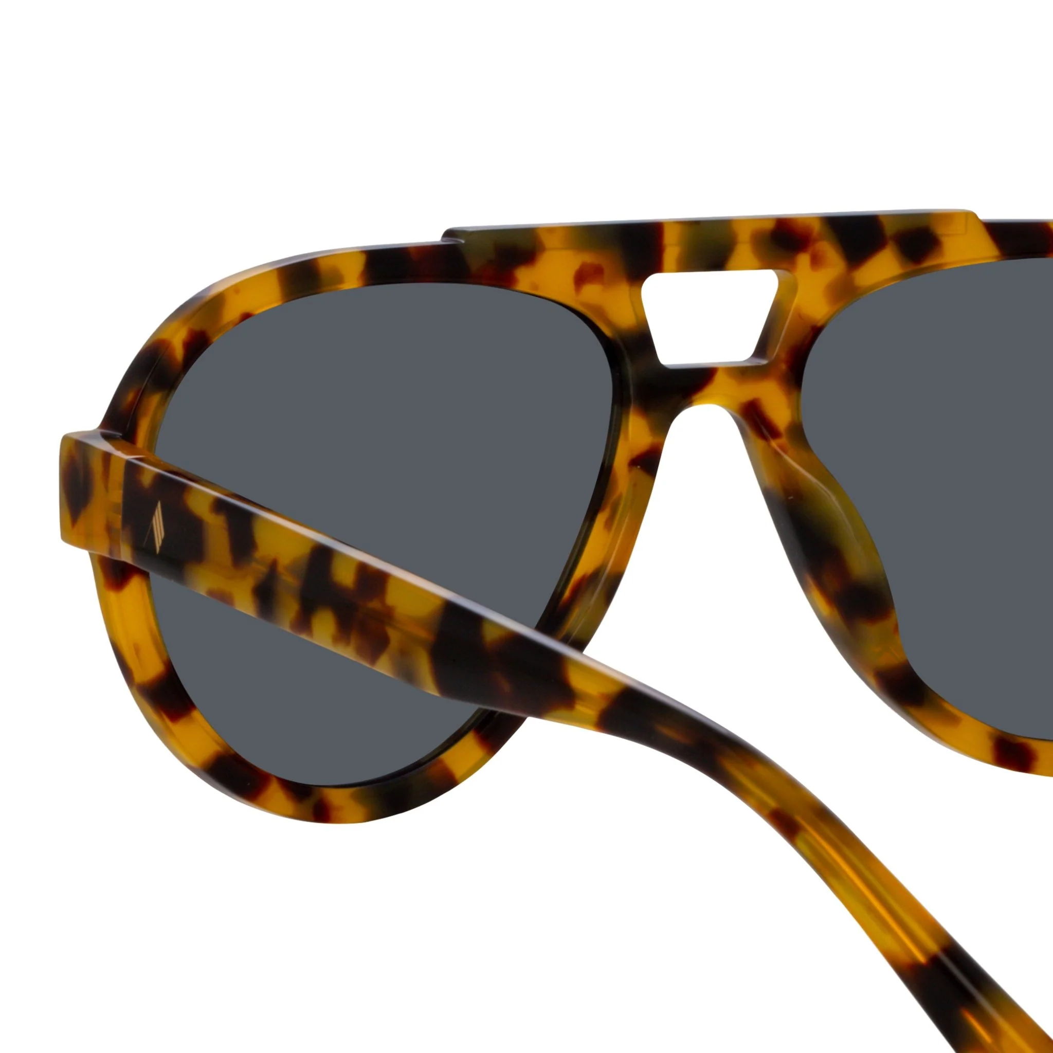 Jurgen Aviator Sunglasses in Tortoiseshell - Image 5
