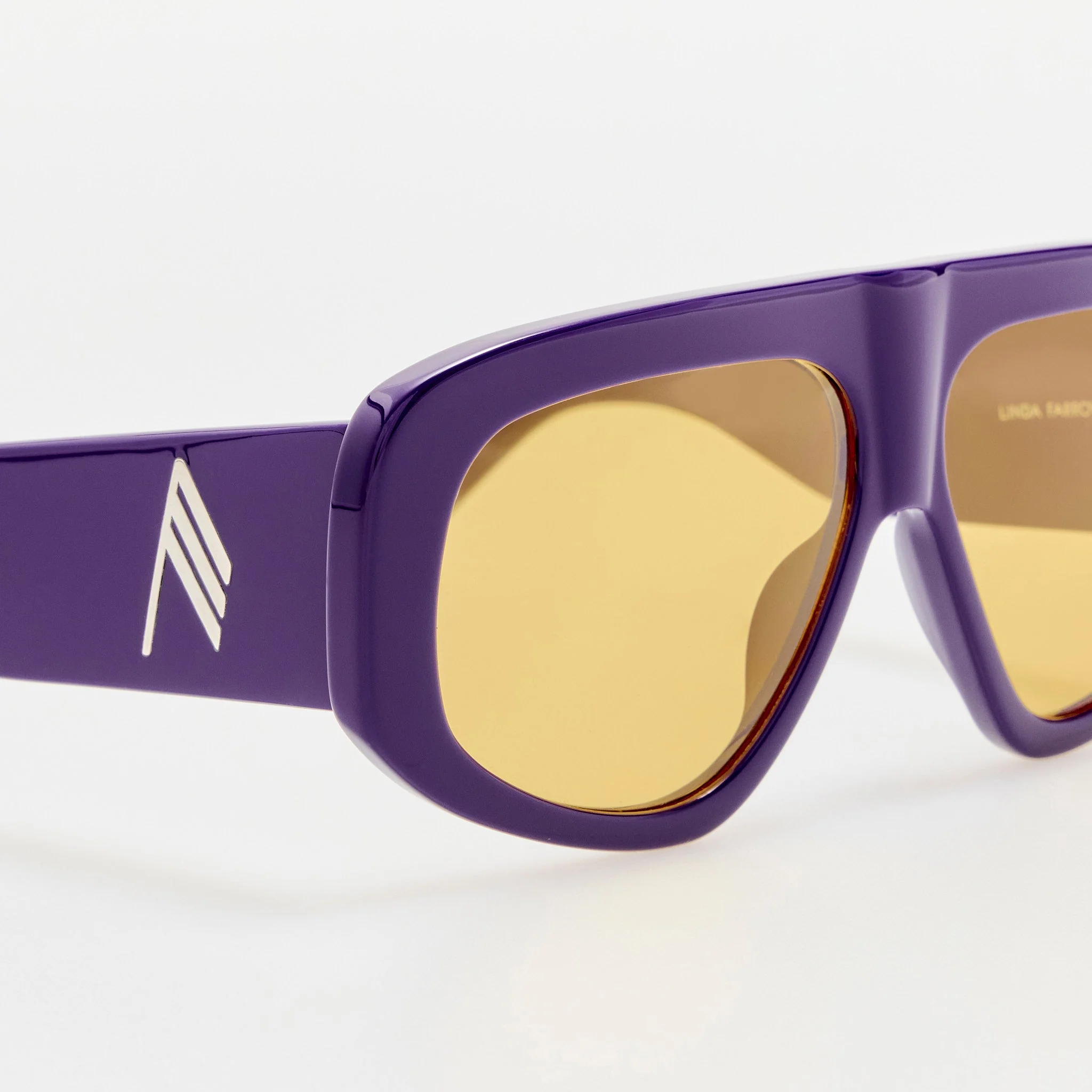 Milano Oversized Sunglasses in Purple - Image 5