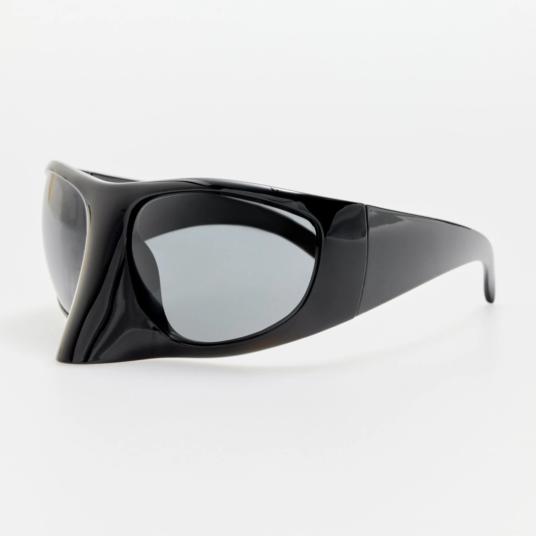 The Mask Sunglasses in Black - Image 2