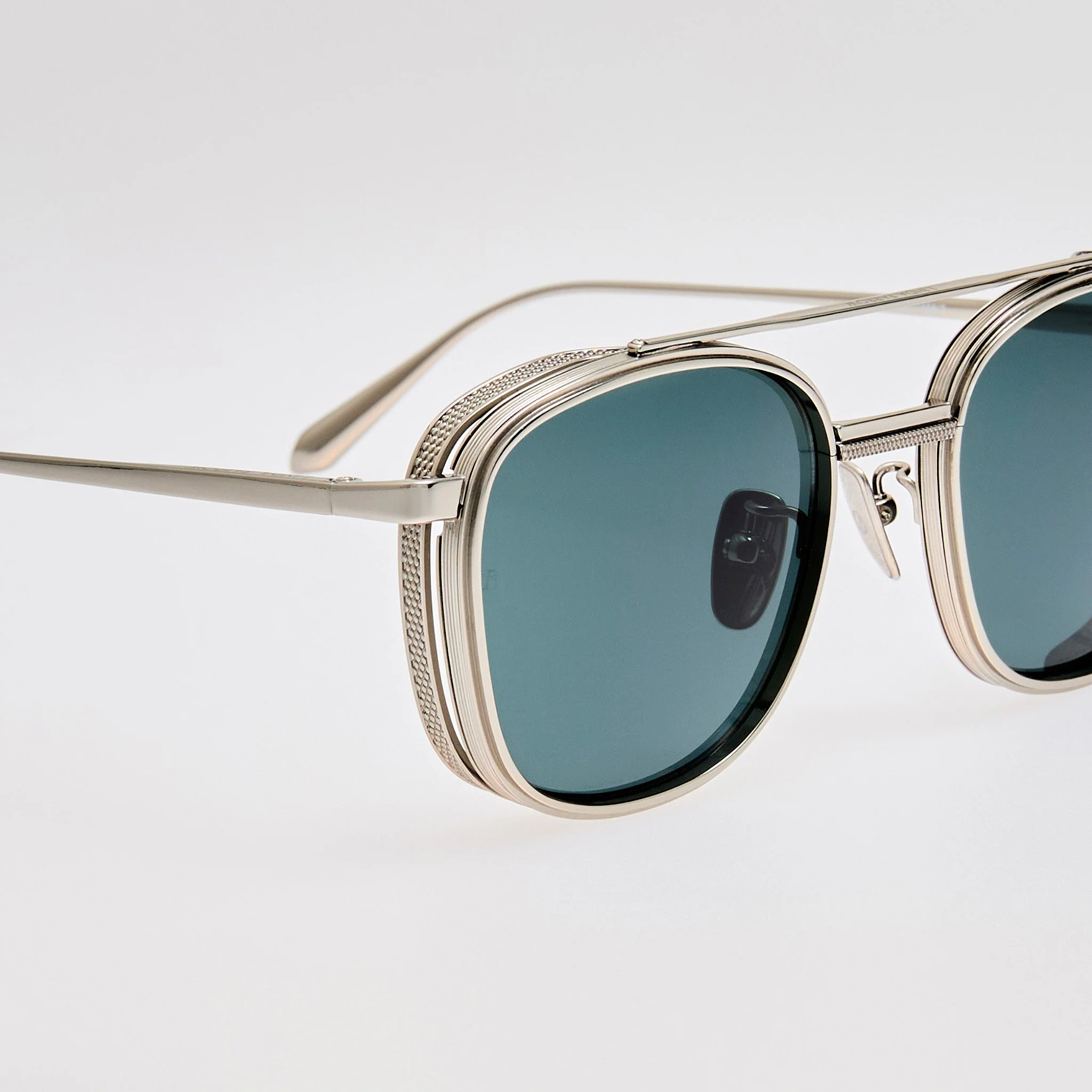 Varo Sunglasses in 22K White Gold and Green - Image 5