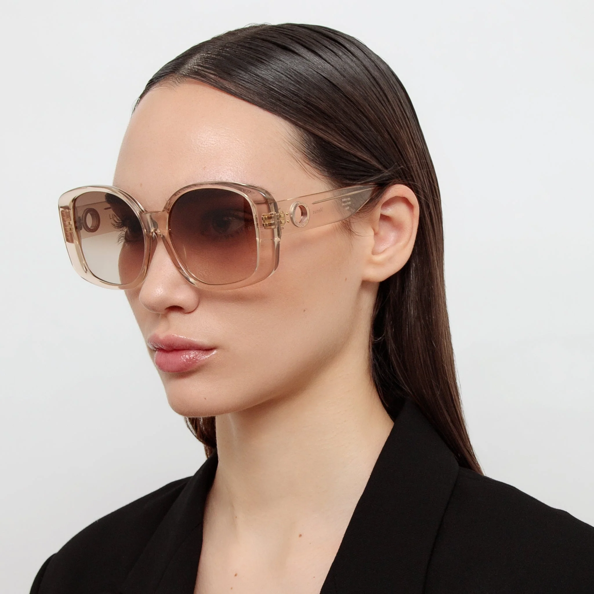 Venus Oversized Sunglasses in Ash - Image 3